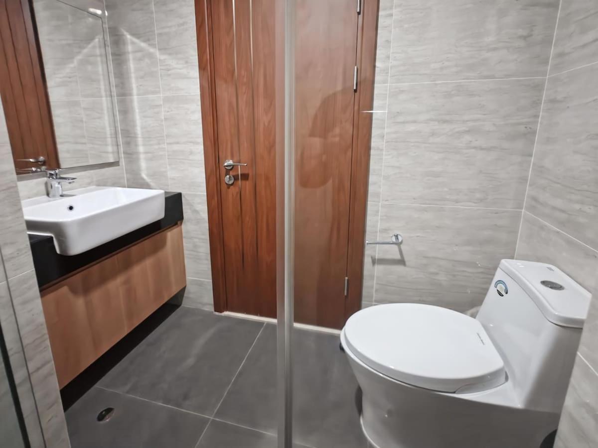 Apartemen Newly South Gate With Pool, Gym Netflix By 2ndhome